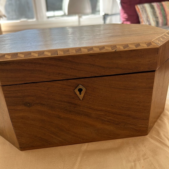 Wooden Jewelry Box with Geometric Design - Picture 3 of 13